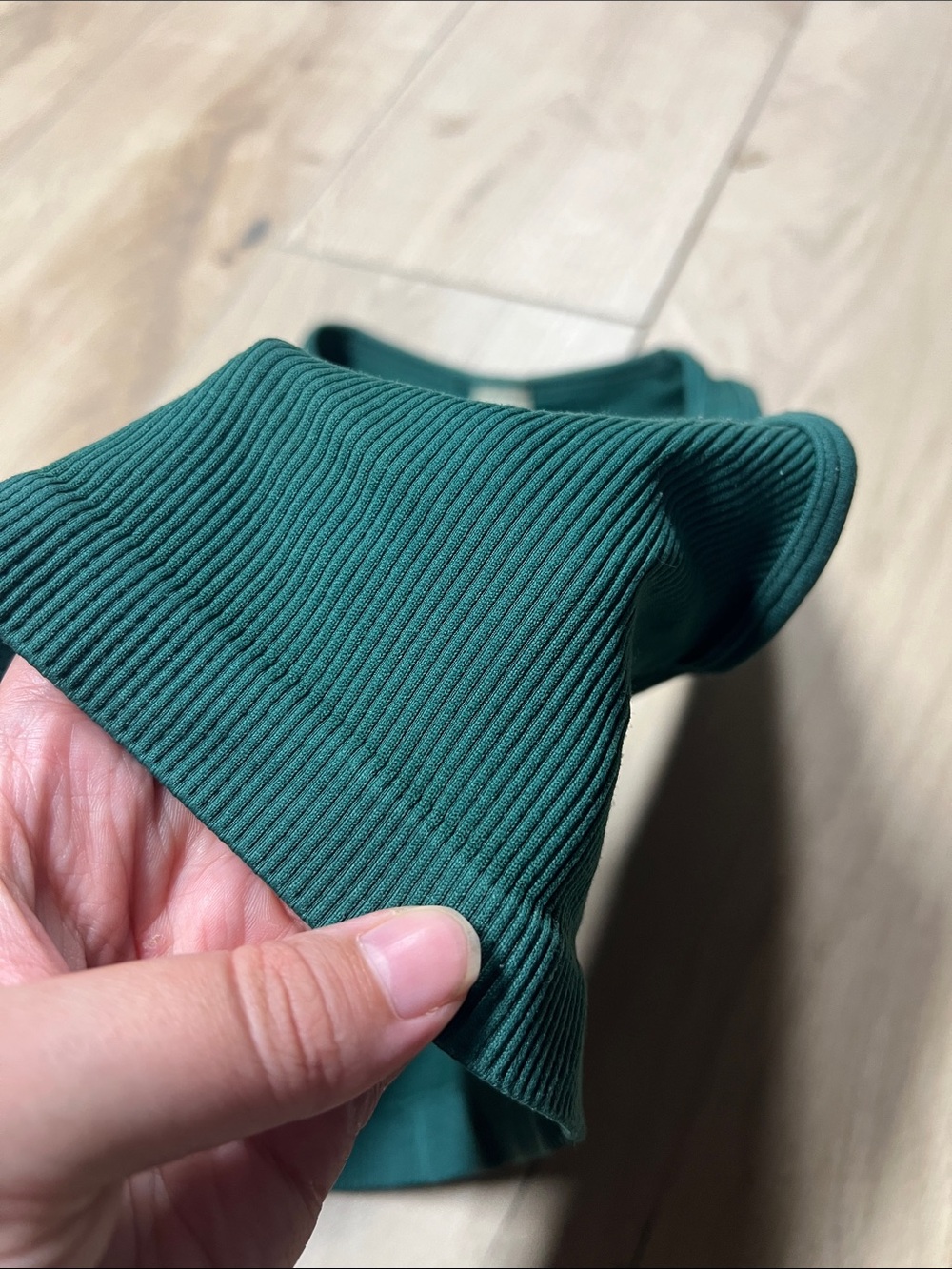 Aritzia Ribbed V‑Neck Racerback Crop Tank - Deep Green - Picture 3 of 5